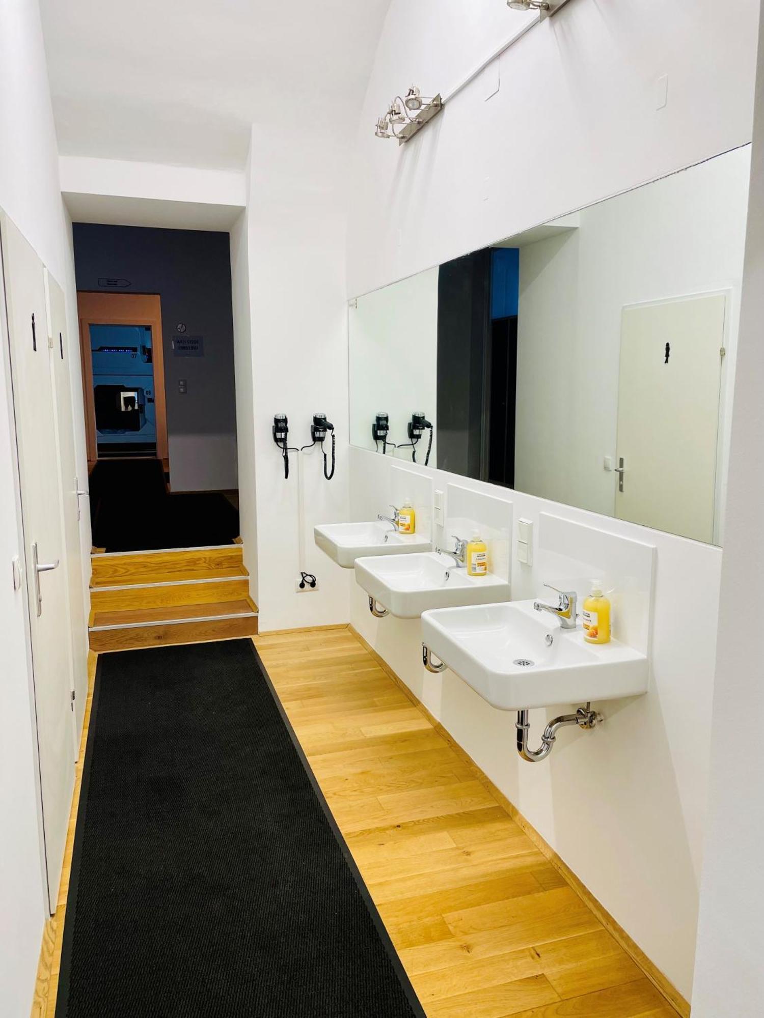 Space Home Apartment - Downtown Viyana Dış mekan fotoğraf